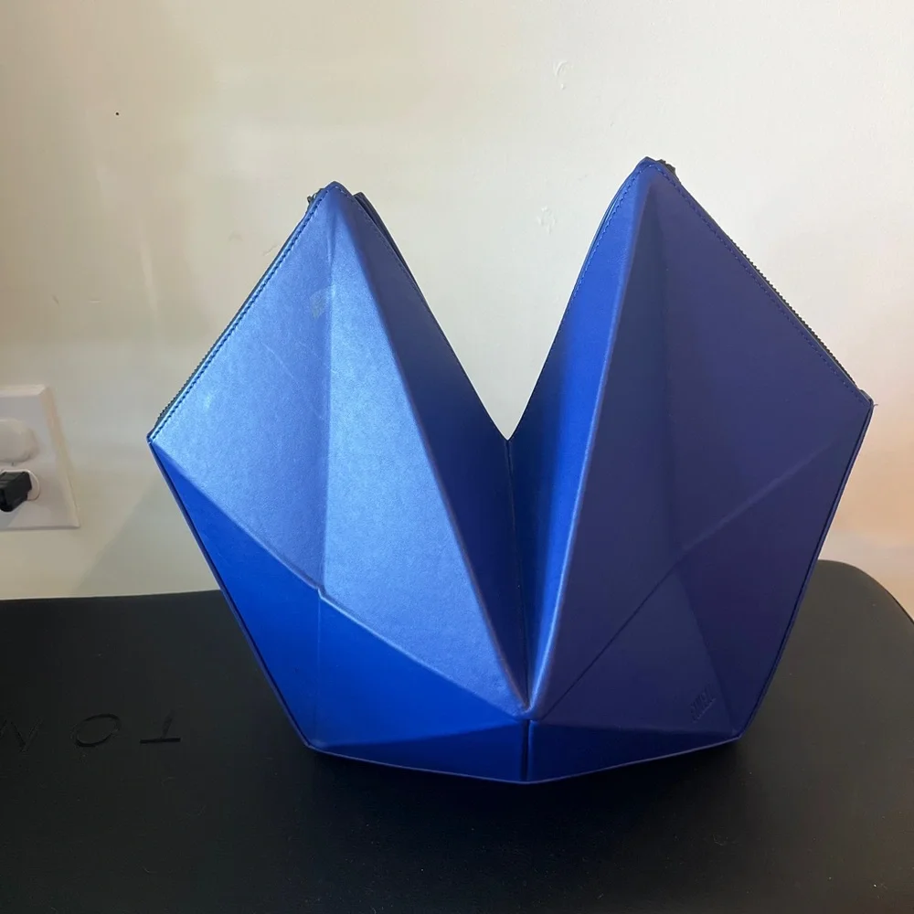 Finell Rae Structured Leather Handbag - Picture 2 of 7